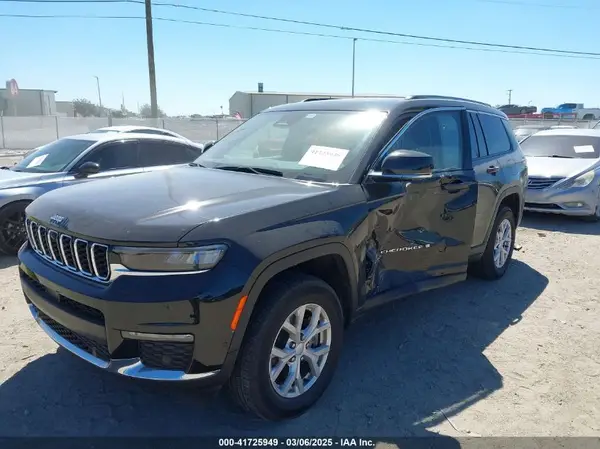 1C4RJJBGXP8820490 2023 JEEP GRAND CHEROKEE - Image 2