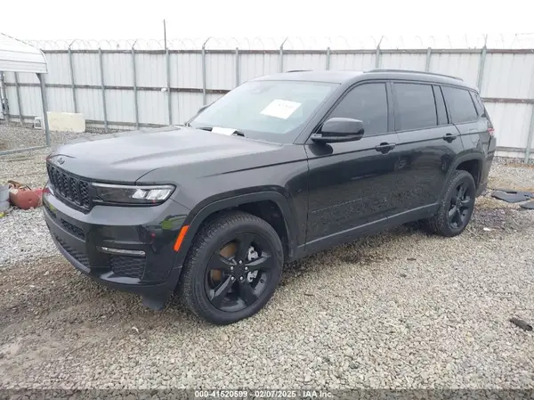 1C4RJJBGXR8575743 2024 JEEP GRAND CHEROKEE - Image 2