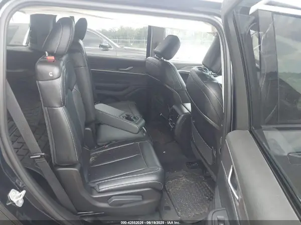 1C4RJJBGXR8922522 2024 JEEP GRAND CHEROKEE - Image 8