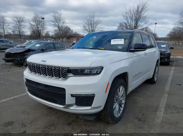 1C4RJJEG3P8714636 2023 JEEP GRAND CHEROKEE - Image 2