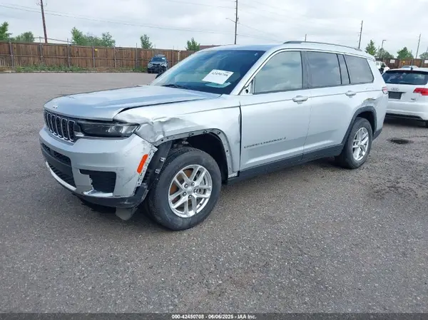 1C4RJKAG0P8803706 2023 JEEP GRAND CHEROKEE - Image 2