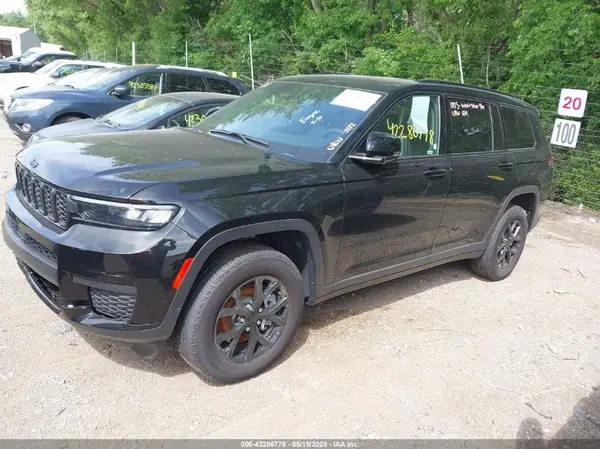 1C4RJKAG0R8515218 2024 JEEP GRAND CHEROKEE - Image 2