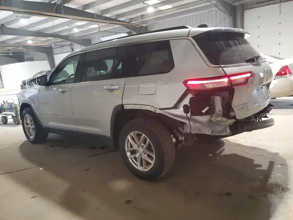 1C4RJKAG0R8561907 2024 JEEP GRAND CHEROKEE - Image 2