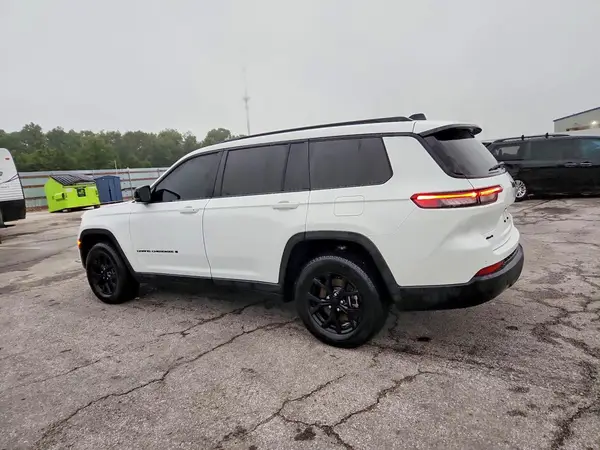 1C4RJKAG0S8744861 2025 JEEP GRAND CHEROKEE - Image 2