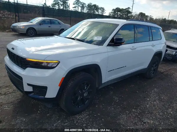 1C4RJKAG1R8517396 2024 JEEP GRAND CHEROKEE - Image 2