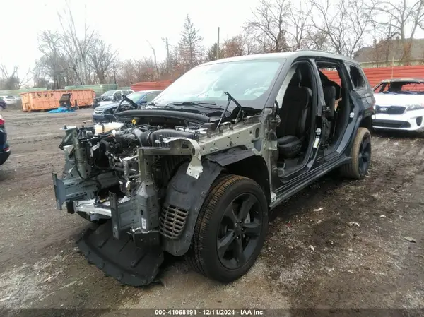 1C4RJKAG1R8614422 2024 JEEP GRAND CHEROKEE - Image 2
