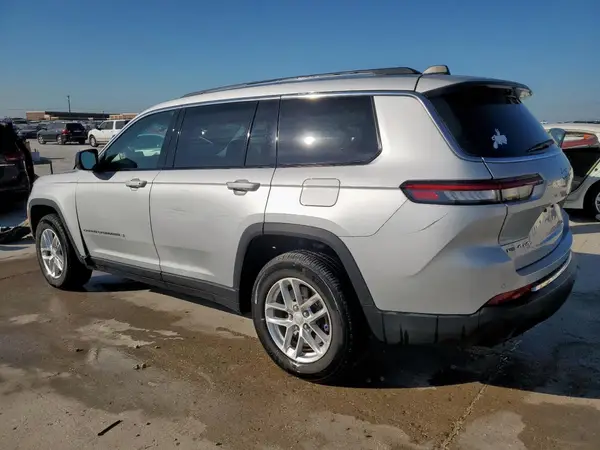 1C4RJKAG2P8733173 2023 JEEP GRAND CHEROKEE - Image 2