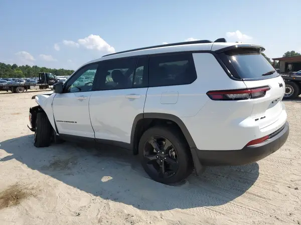 1C4RJKAG2P8737806 2023 JEEP GRAND CHEROKEE - Image 2