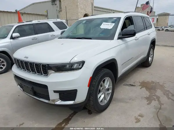 1C4RJKAG2P8886135 2023 JEEP GRAND CHEROKEE - Image 2