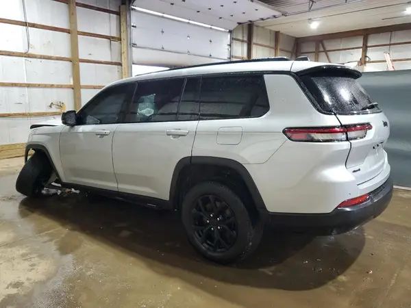 1C4RJKAG2R8548933 2024 JEEP GRAND CHEROKEE - Image 2