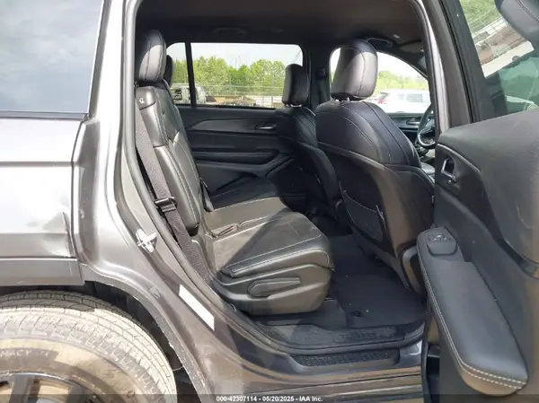 1C4RJKAG2R8557504 2024 JEEP GRAND CHEROKEE - Image 8