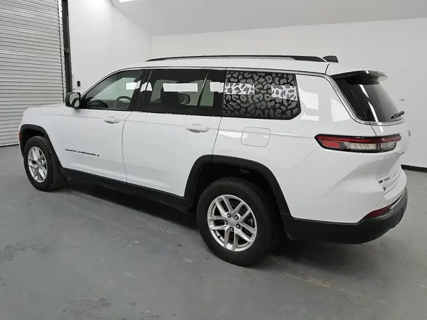 1C4RJKAG3N8504093 2022 JEEP GRAND CHEROKEE - Image 2