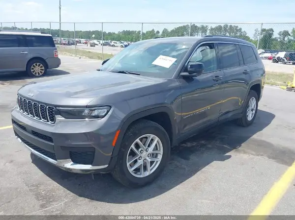 1C4RJKAG3P8109737 2023 JEEP GRAND CHEROKEE - Image 2