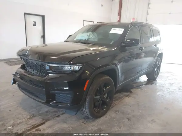 1C4RJKAG3R8508859 2024 JEEP GRAND CHEROKEE - Image 2