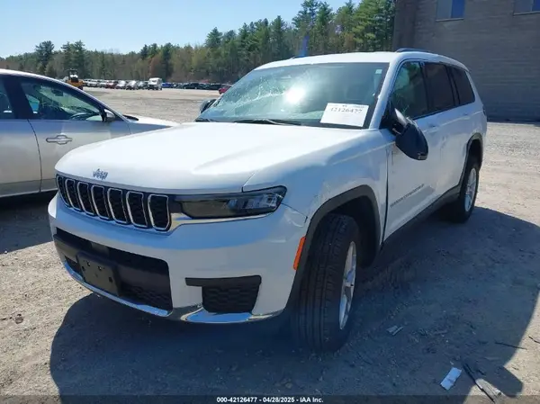 1C4RJKAG3R8532742 2024 JEEP GRAND CHEROKEE - Image 2