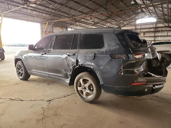 1C4RJKAG3R8604202 2024 JEEP GRAND CHEROKEE - Image 2