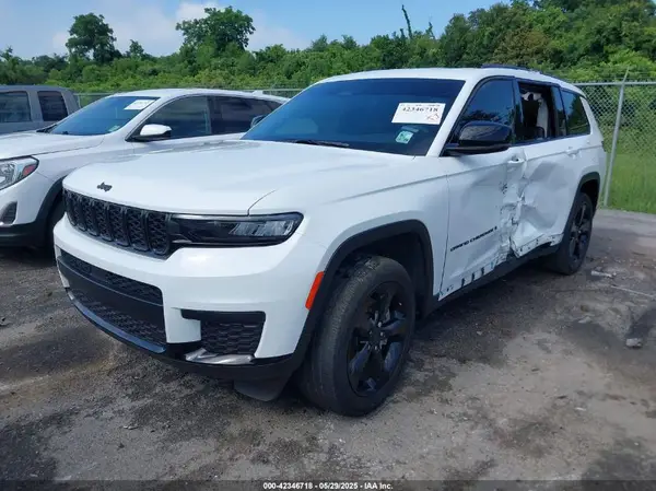 1C4RJKAG4P8847885 2023 JEEP GRAND CHEROKEE - Image 2