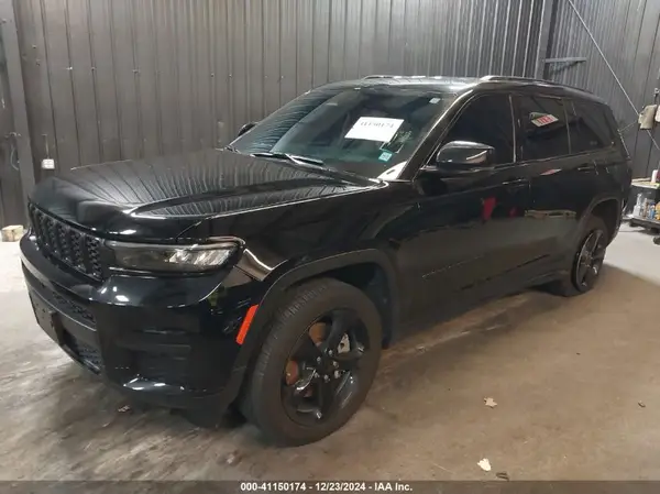 1C4RJKAG4P8885164 2023 JEEP GRAND CHEROKEE - Image 2