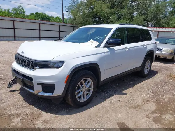1C4RJKAG4P8895077 2023 JEEP GRAND CHEROKEE - Image 2