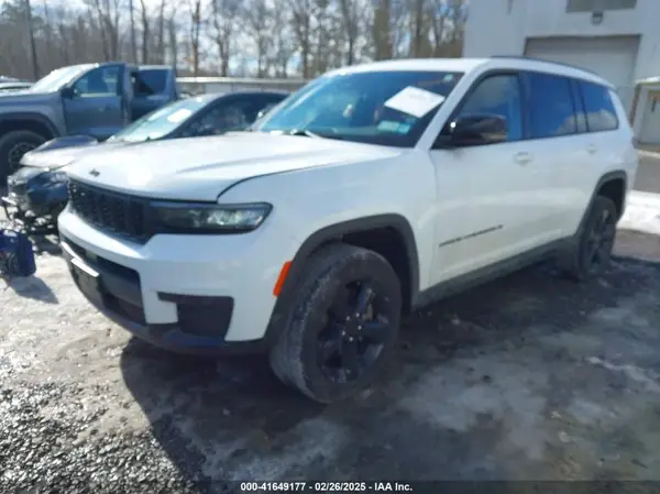 1C4RJKAG4R8550649 2024 JEEP GRAND CHEROKEE - Image 2