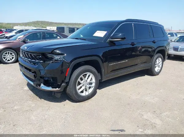 1C4RJKAG4R8571890 2024 JEEP GRAND CHEROKEE - Image 2