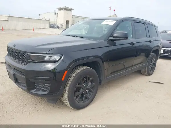 1C4RJKAG5R8553706 2024 JEEP GRAND CHEROKEE - Image 2