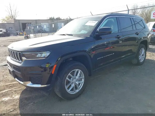 1C4RJKAG5S8665167 2025 JEEP GRAND CHEROKEE - Image 2