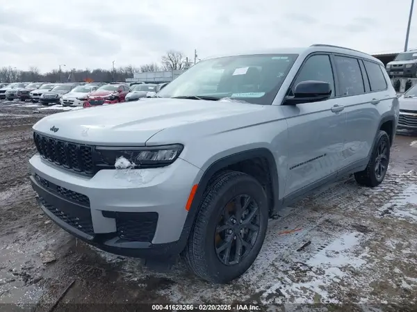 1C4RJKAG6R8527275 2024 JEEP GRAND CHEROKEE - Image 2