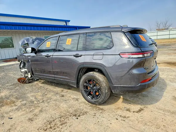 1C4RJKAG6R8556565 2024 JEEP GRAND CHEROKEE - Image 2