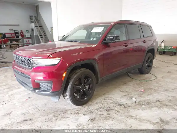 1C4RJKAG7P8797631 2023 JEEP GRAND CHEROKEE - Image 2