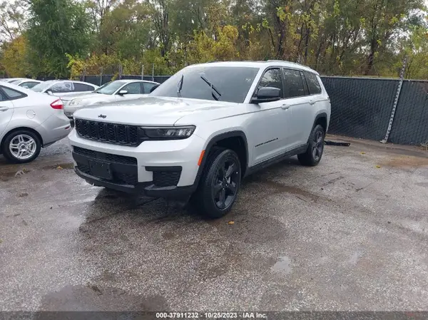 1C4RJKAG7P8828666 2023 JEEP GRAND CHEROKEE - Image 2