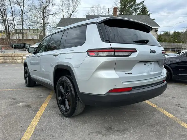 1C4RJKAG7P8886213 2023 JEEP GRAND CHEROKEE - Image 2