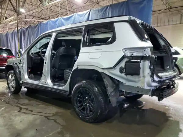 1C4RJKAG7P8893825 2023 JEEP GRAND CHEROKEE - Image 2
