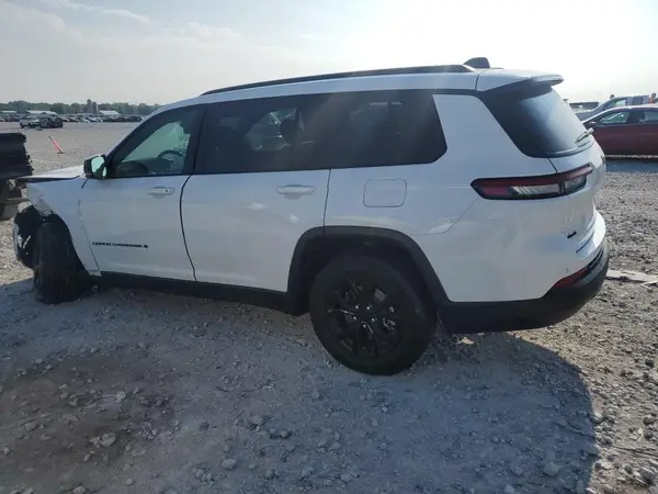 1C4RJKAG7R8570586 2024 JEEP GRAND CHEROKEE - Image 2