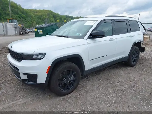1C4RJKAG7R8607555 2024 JEEP GRAND CHEROKEE - Image 2