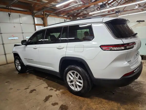 1C4RJKAG7R8620127 2024 JEEP GRAND CHEROKEE - Image 2