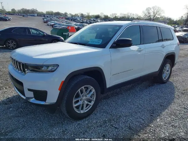 1C4RJKAG7R8920752 2024 JEEP GRAND CHEROKEE - Image 2