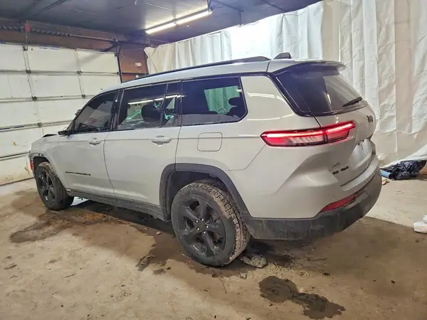 1C4RJKAG8N8559686 2022 JEEP GRAND CHEROKEE - Image 2