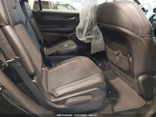 1C4RJKAG8S8639615 2025 JEEP GRAND CHEROKEE - Image 8