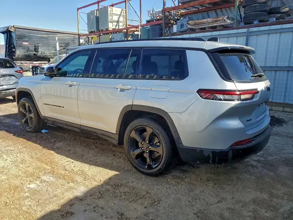 1C4RJKAGXP8828449 2023 JEEP GRAND CHEROKEE - Image 2