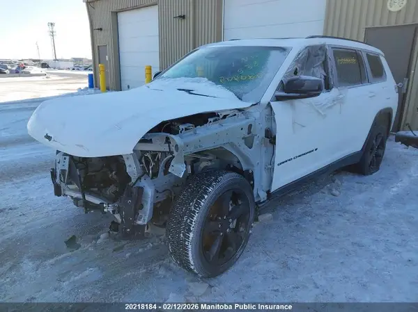 1C4RJKAGXR8563647 2024 JEEP GRAND CHEROKEE - Image 2