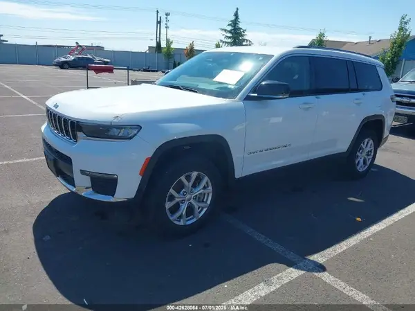 1C4RJKBG1N8515561 2022 JEEP GRAND CHEROKEE - Image 2