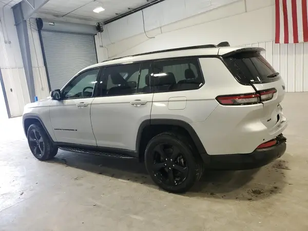 1C4RJKBG1P8888537 2023 JEEP GRAND CHEROKEE - Image 2