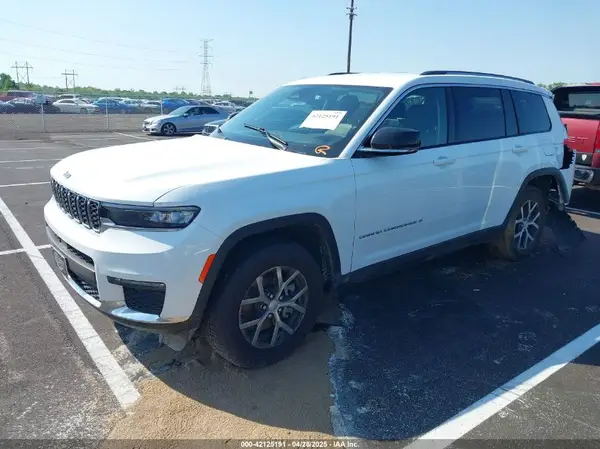 1C4RJKBG2P8793419 2023 JEEP GRAND CHEROKEE - Image 2