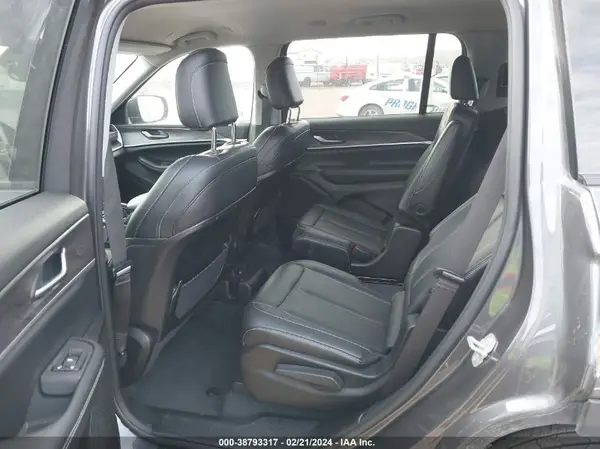 1C4RJKBG2P8865705 2023 JEEP GRAND CHEROKEE - Image 8