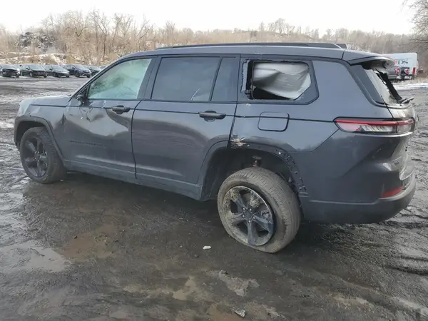 1C4RJKBG2R8527627 2024 JEEP GRAND CHEROKEE - Image 2