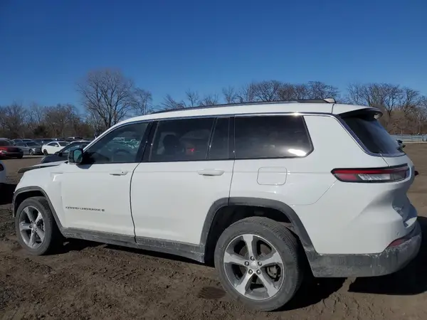 1C4RJKBG3P8744147 2023 JEEP GRAND CHEROKEE - Image 2