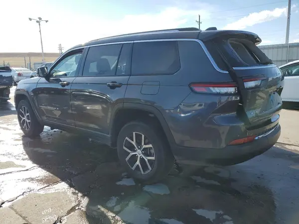 1C4RJKBG3P8888457 2023 JEEP GRAND CHEROKEE - Image 2