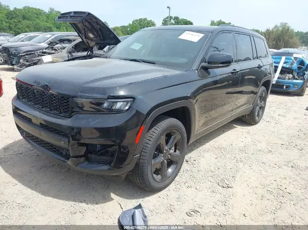 1C4RJKBG3S8634370 2025 JEEP GRAND CHEROKEE - Image 2