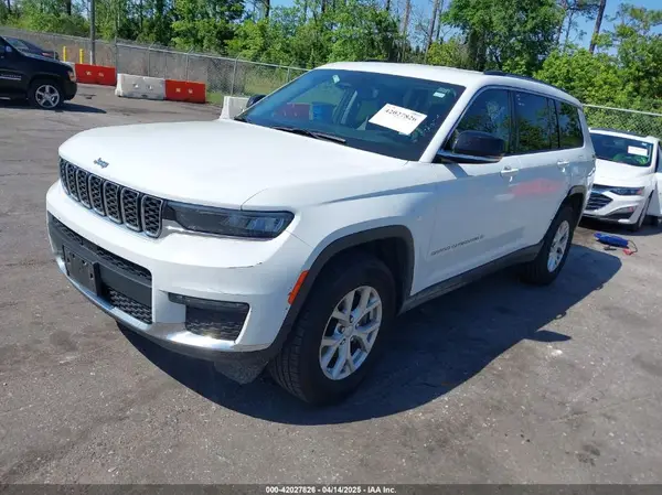 1C4RJKBG4P8806722 2023 JEEP GRAND CHEROKEE - Image 2